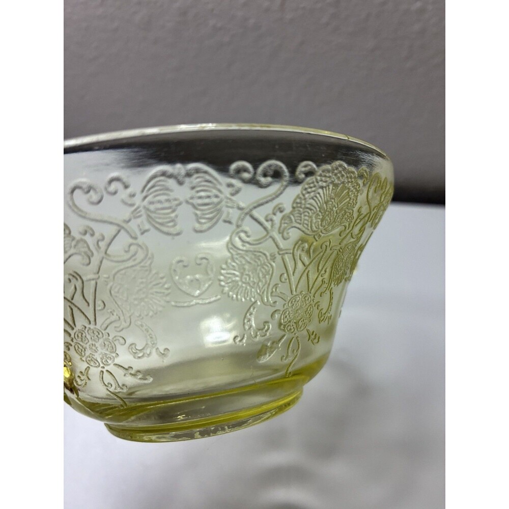 HAZEL ATLAS CO. FLORENTINE #2 or POPPY YELLOW 4-3/4" DIAMETER SOUP BOWL SUGAR